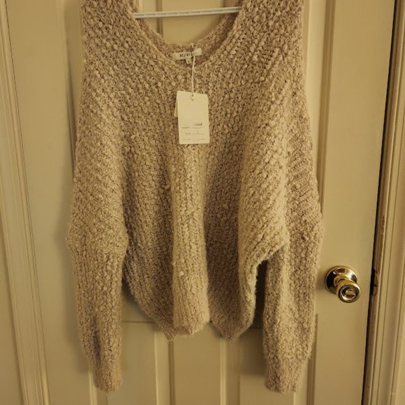 NWT, Miracle brand, Women's size large, Cream over sized sweater - Picture 4 of 8